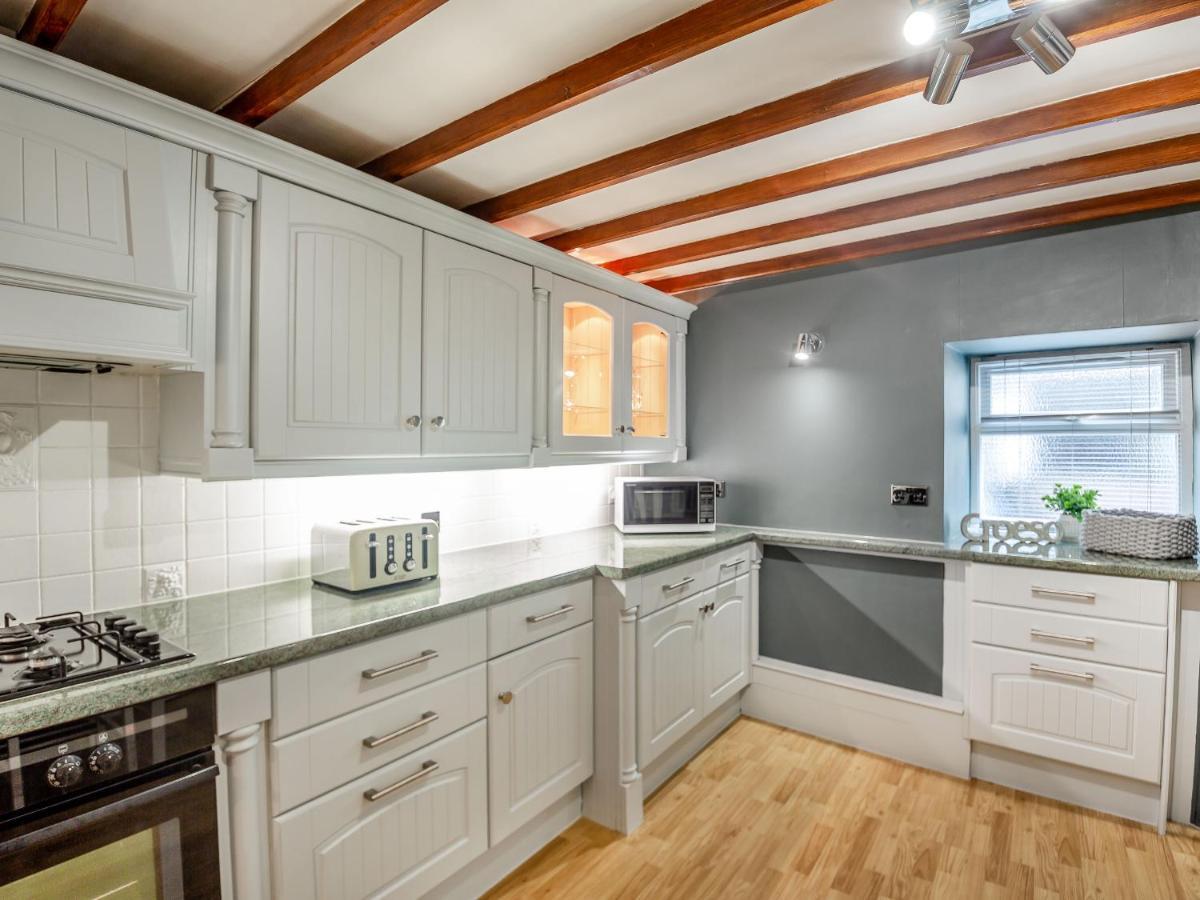 Dove Cottage ルシン エクステリア 写真